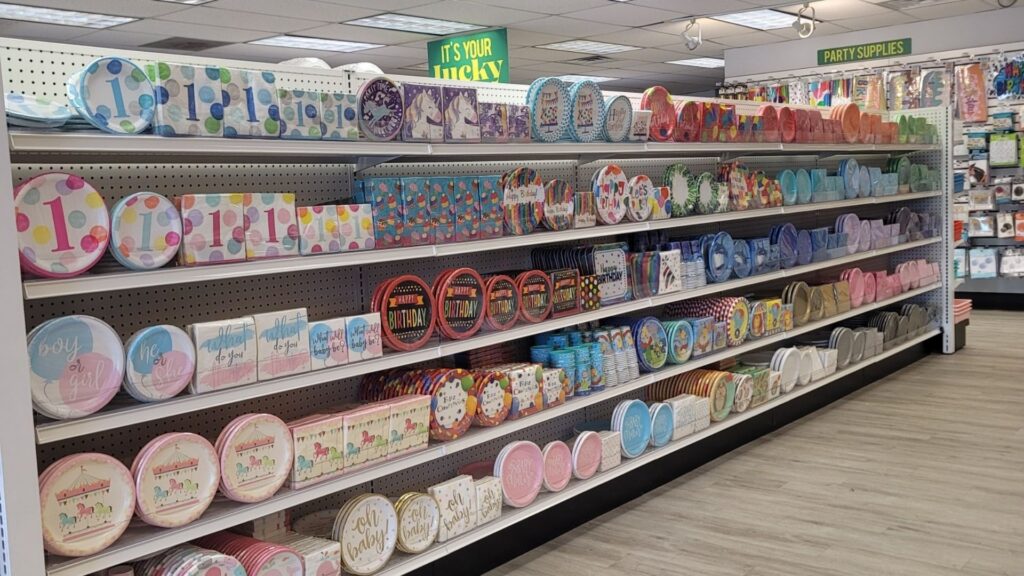 party plates and supplies